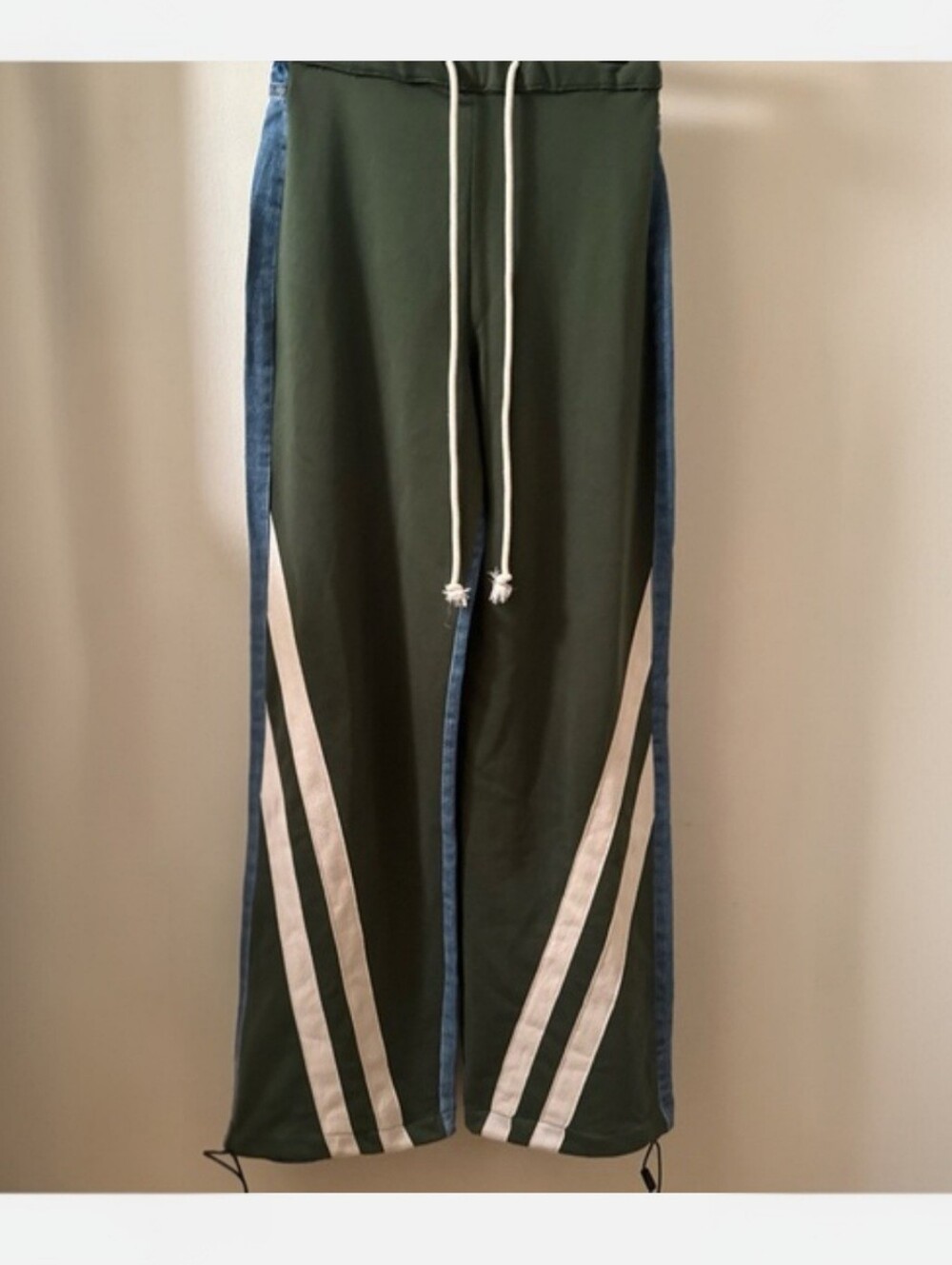 Austin Landing - Green High Baggy Mixed Media Jeans Size: 1 - Picture 6 of 10